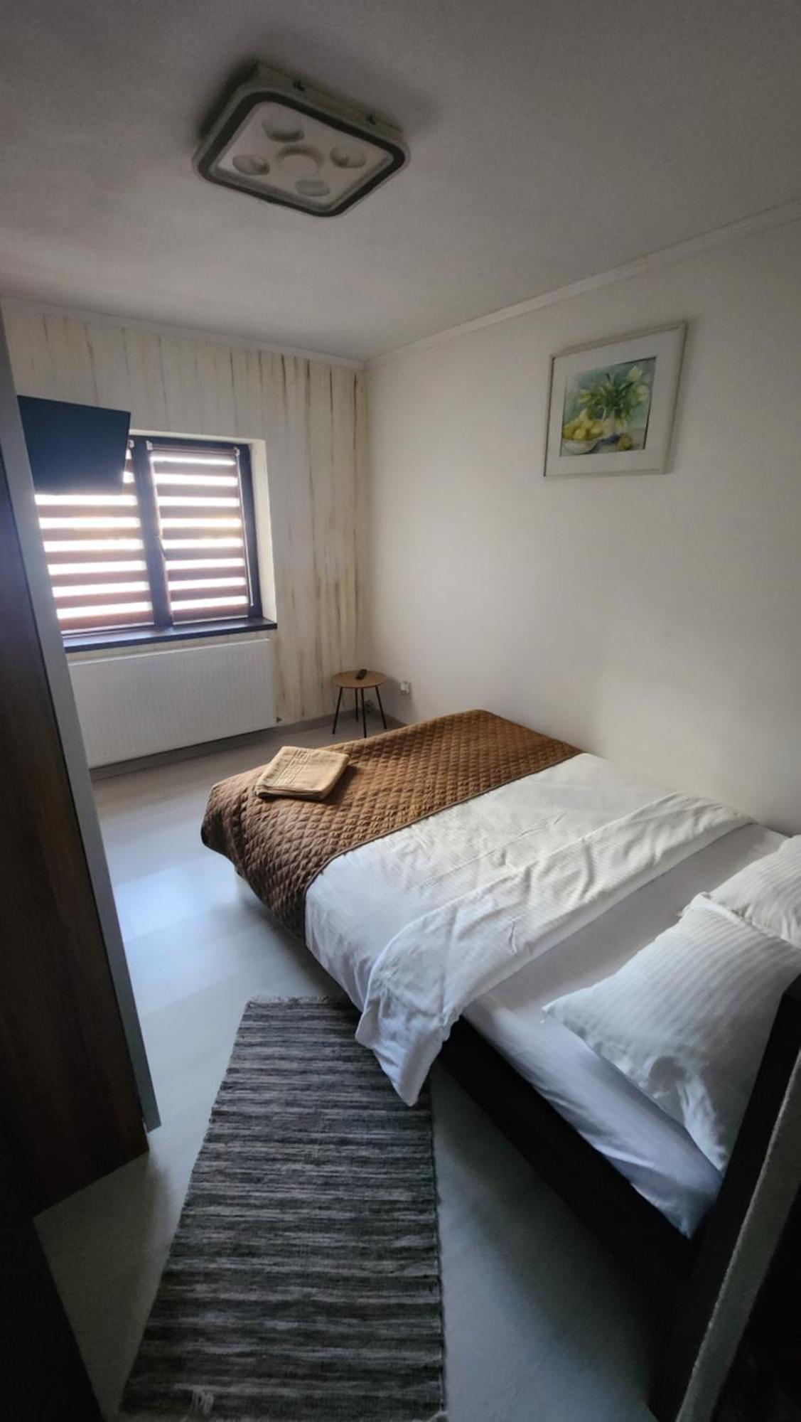 Guest House Târgu Jiu 외부 사진
